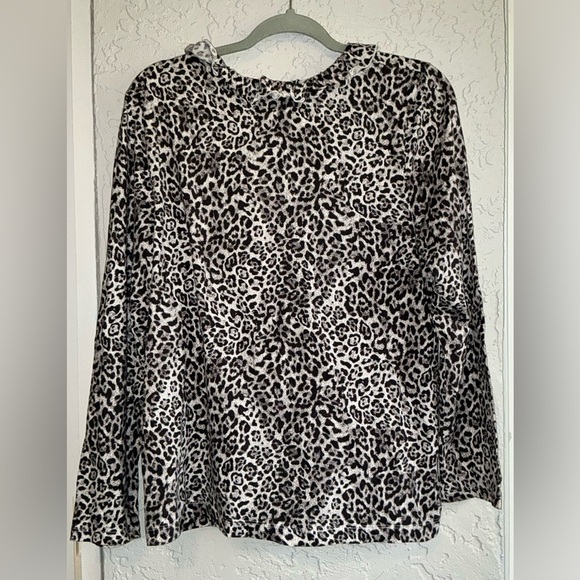Chaps Classic Women's Animal Print Blouse - Black and White - Picture 6 of 8
